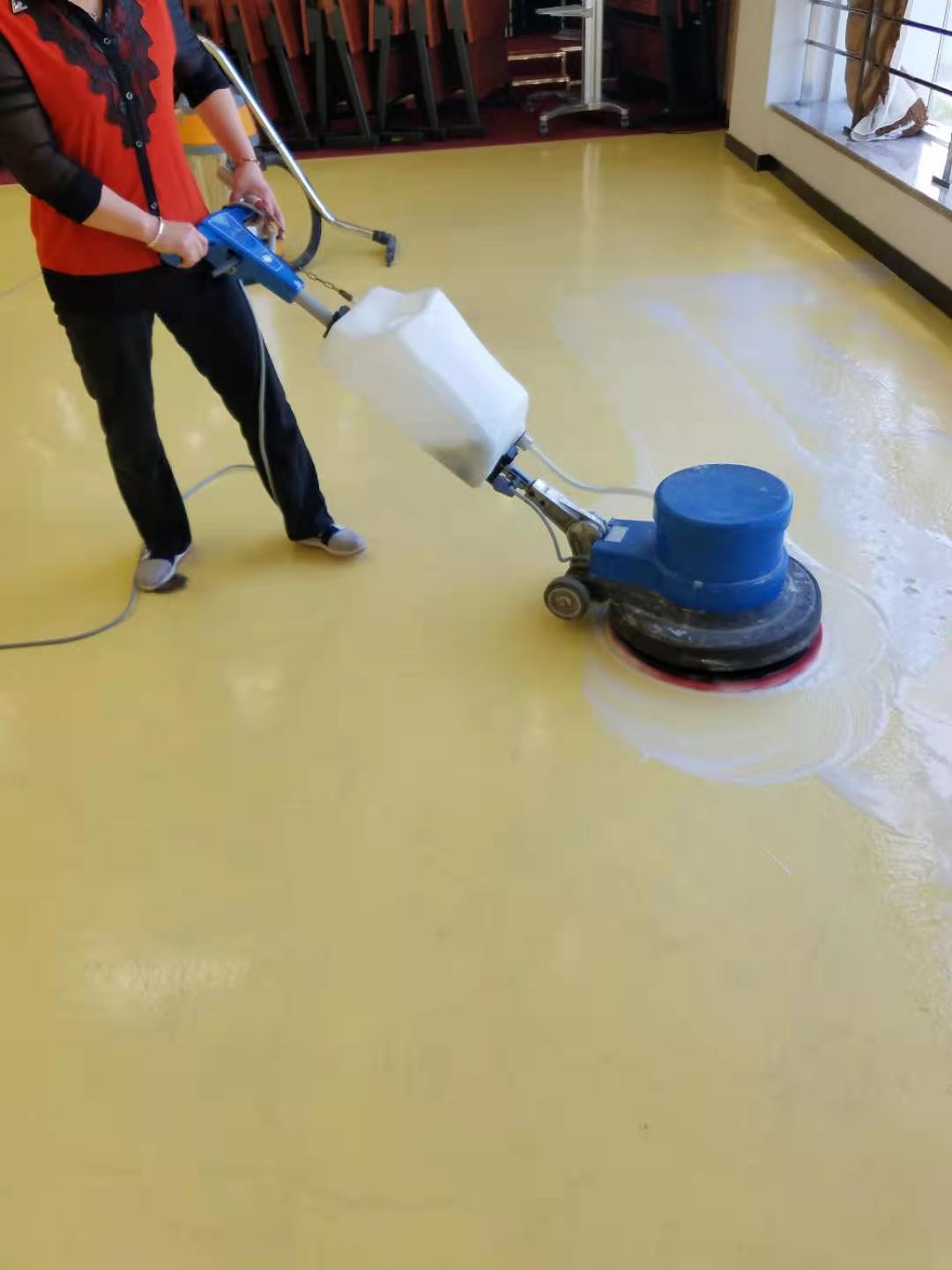 地面清洗